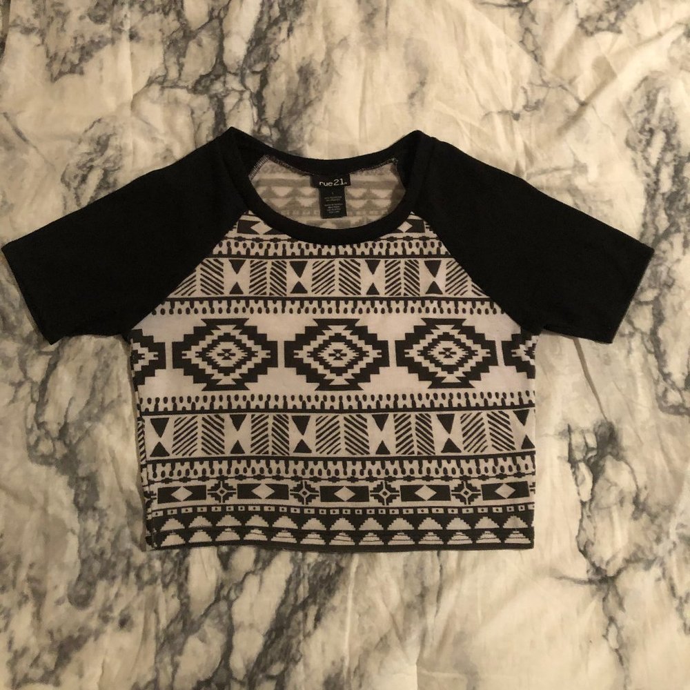 Womens Black and Hippie Print cropped T-shirt